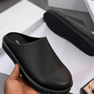 The Zenith Comfort Mule